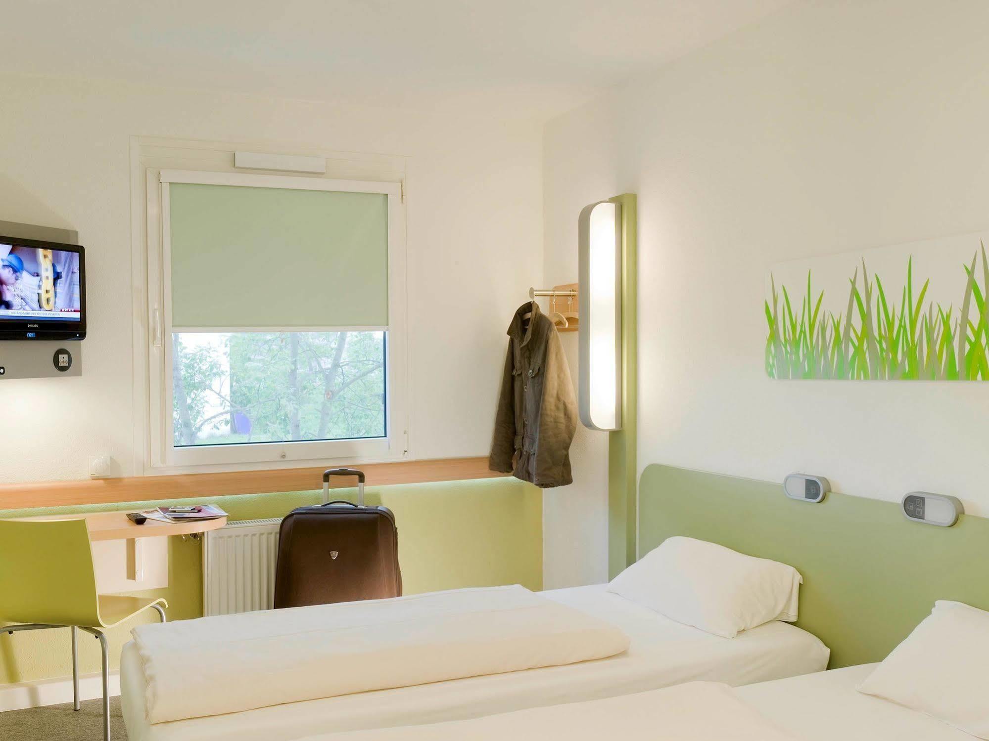Ibis Budget - Porte De Bagnolet Eksteriør billede