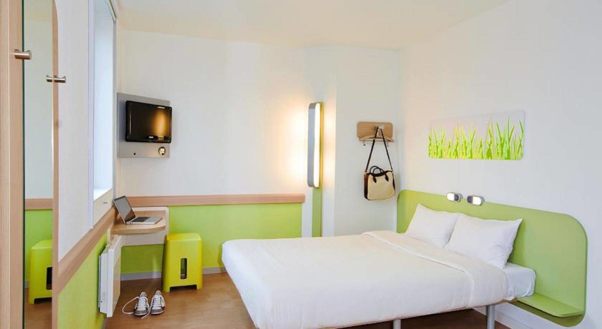Ibis Budget - Porte De Bagnolet Eksteriør billede